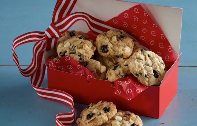 cherry and white chocolate chip cookies