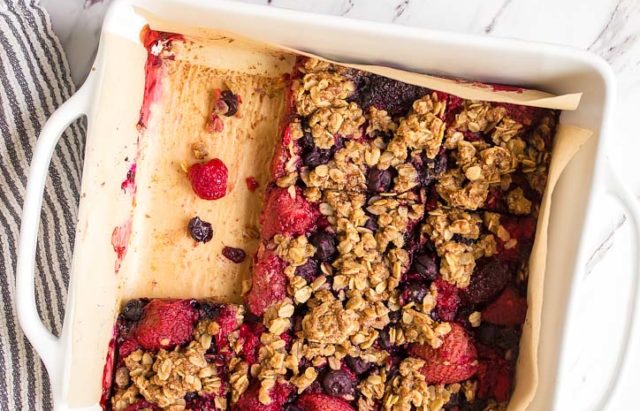 Mixed Berry Oatmeal Bars