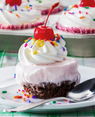 Ice Cream Sundae Cupcakes