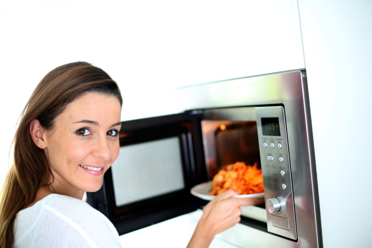 Microwave Oven Safety, Usage Tips & Trends - Easy Home Meals