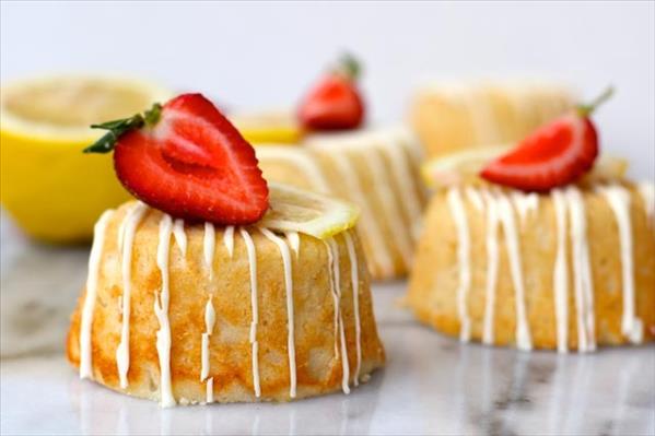 Lemon Ricotta Cakes