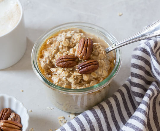 Maple Pecan Latte Overnight Oats