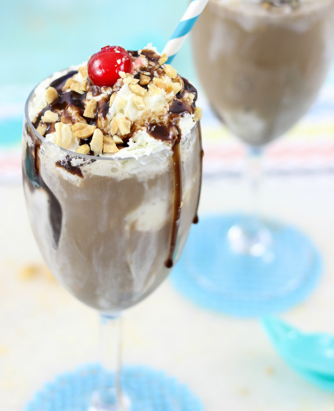 Dawn Hot Fudge Sundae Iced Coffee Float