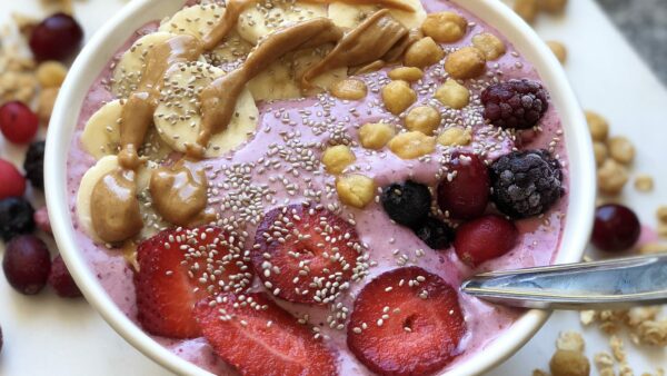 Power Berry Smoothie Bowl