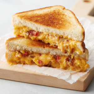2019_DF_Retail_Bacon & Pimento Cheese Grilled Cheese