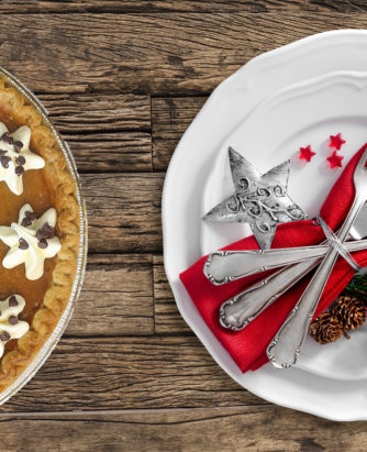 Christmas Table Setting with Pie