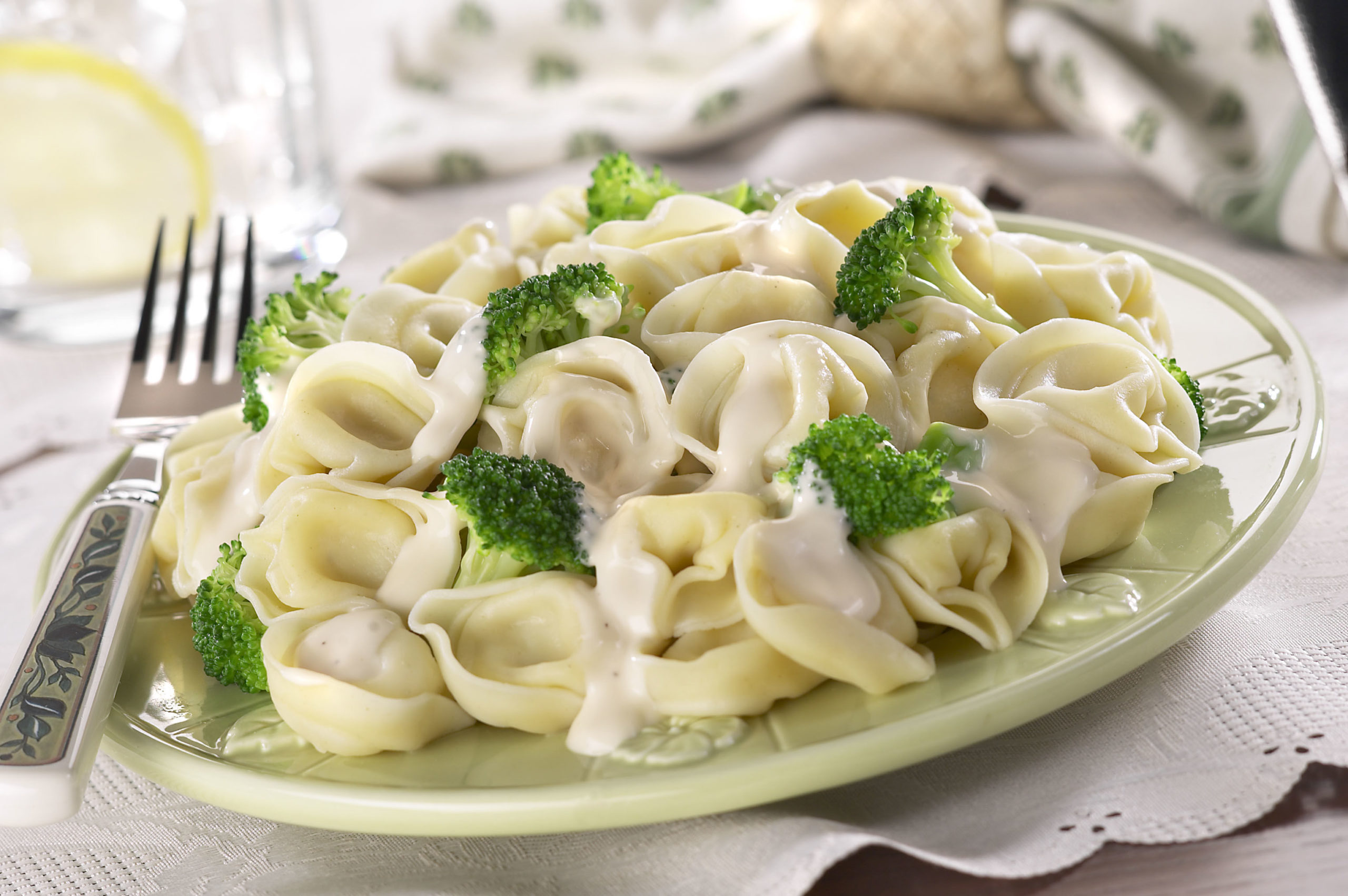 Cheese Tortellini with Broccoli and Alfredo Easy Home Meals