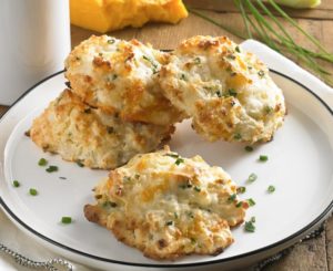 Daisy Garlic Cheese Drop Biscuits
