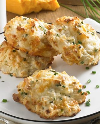 Daisy Garlic Cheese Drop Biscuits