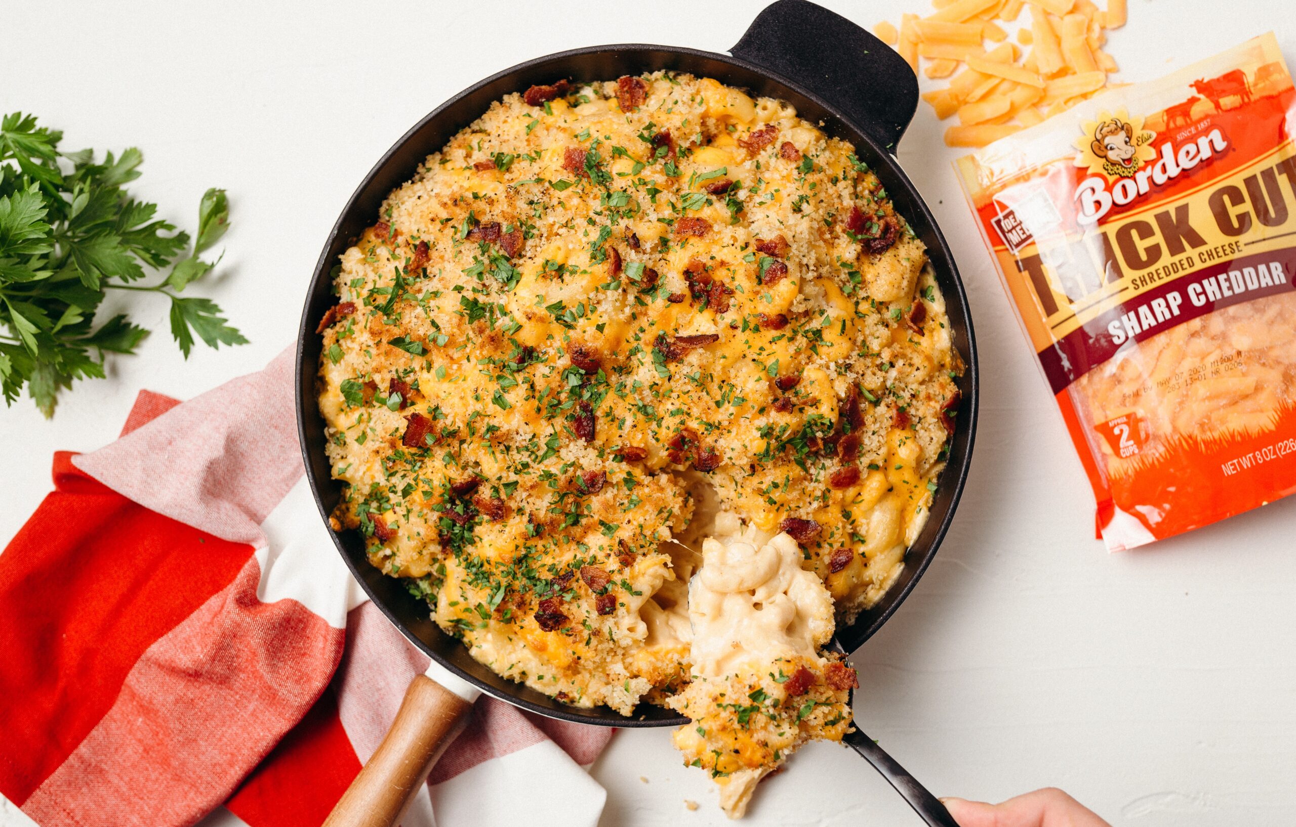Ooey Gooey Mac & Cheese - Easy Home Meals & Borden Cheese