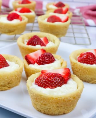 Kermilla Strawberry Cheesecake Cookie Cups