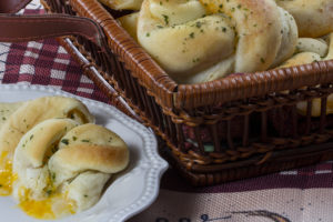 Cheese-Stuffed Dinner Knots