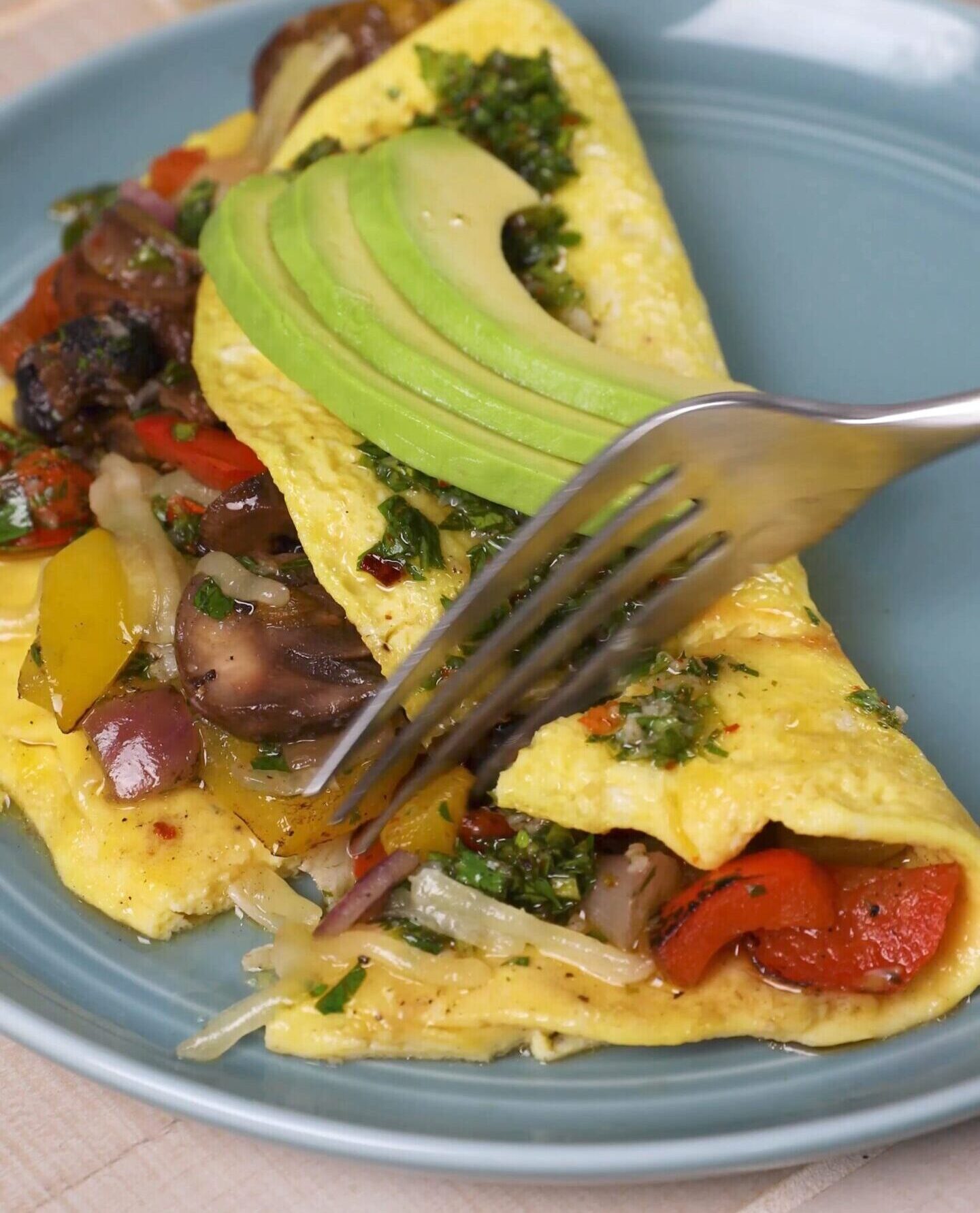 Vegetarian Omelet with Vegetable Mélange Filling | Easy Home Meals