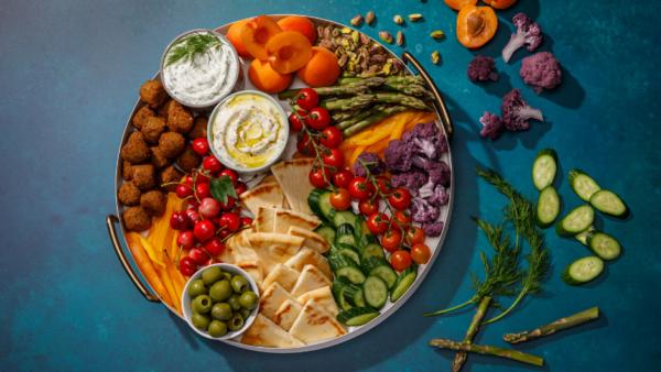 Mediterranean-Snack-Platter