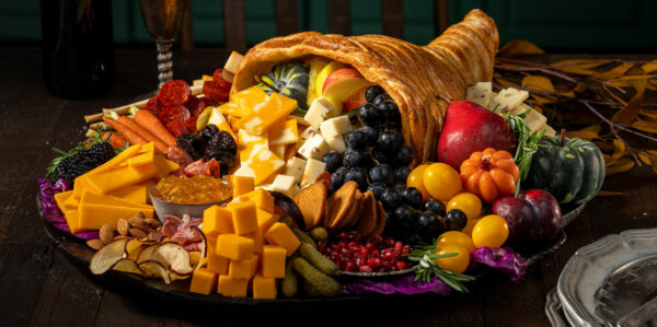 Sargento Cornucopia Charcuterie Board