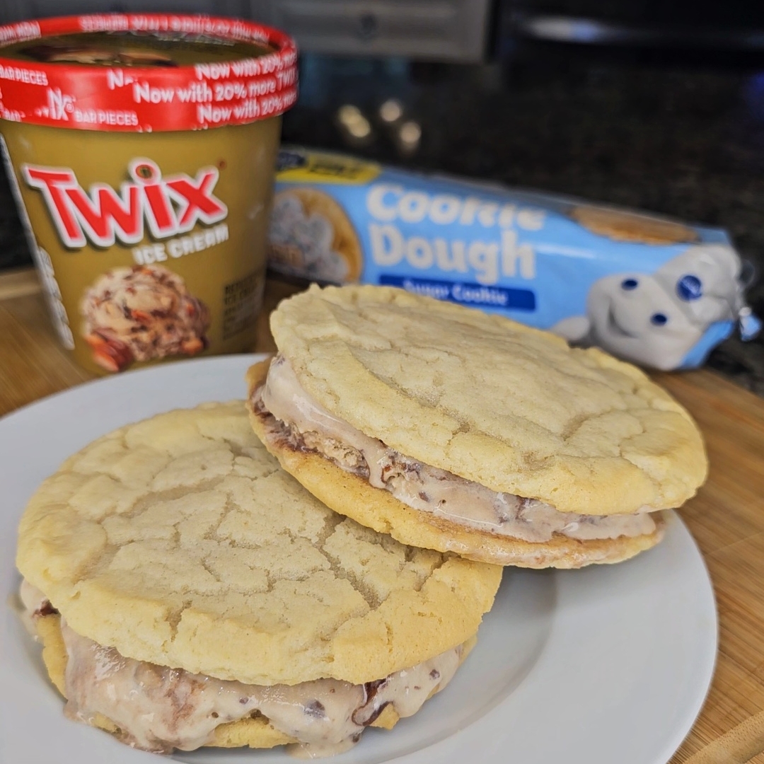 Twix Ice Cream Cookie Sandwiches | Easy Home Meals