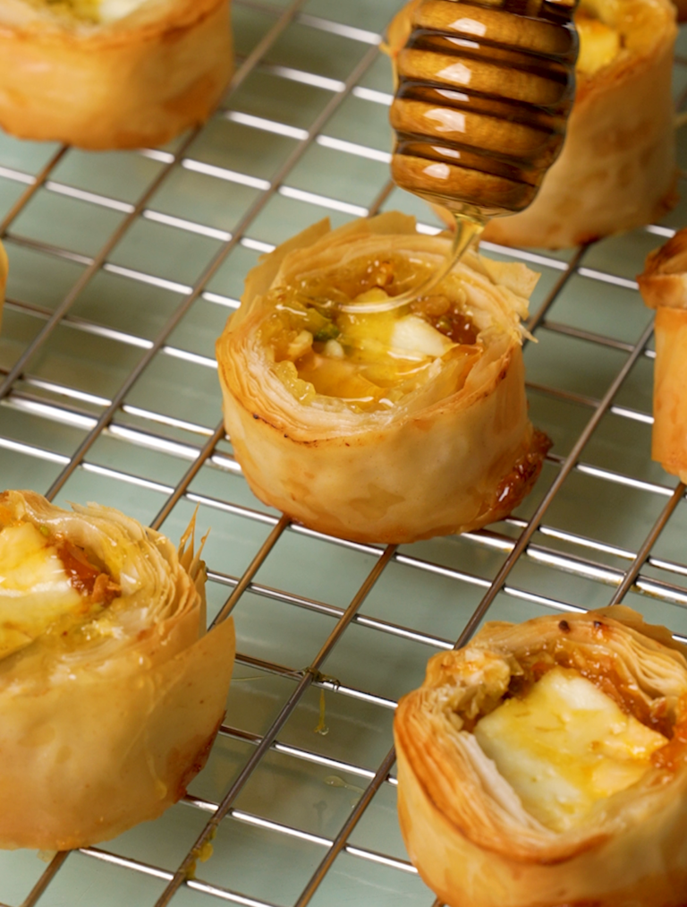 Easy Home Meals logo