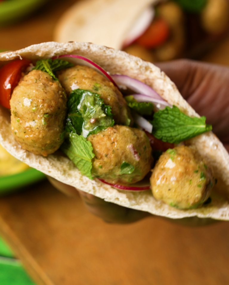 Easy Home Meals logo